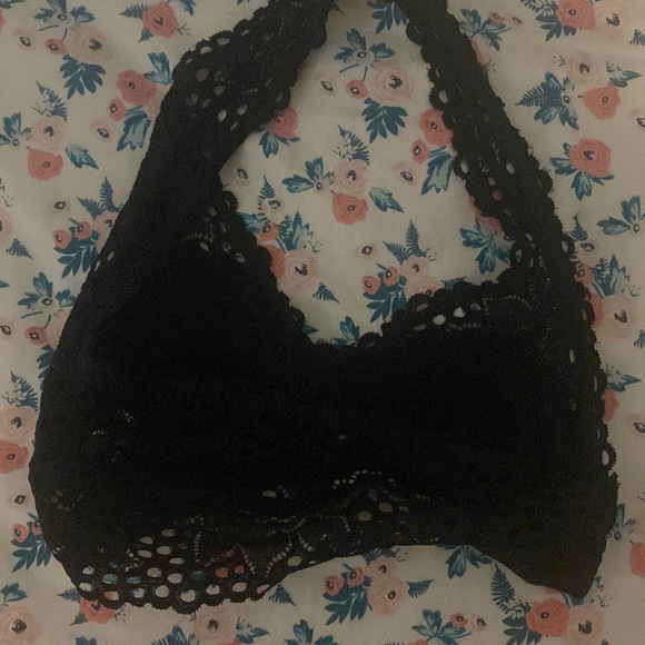 Lace Bralettes - Picture 4 of 6